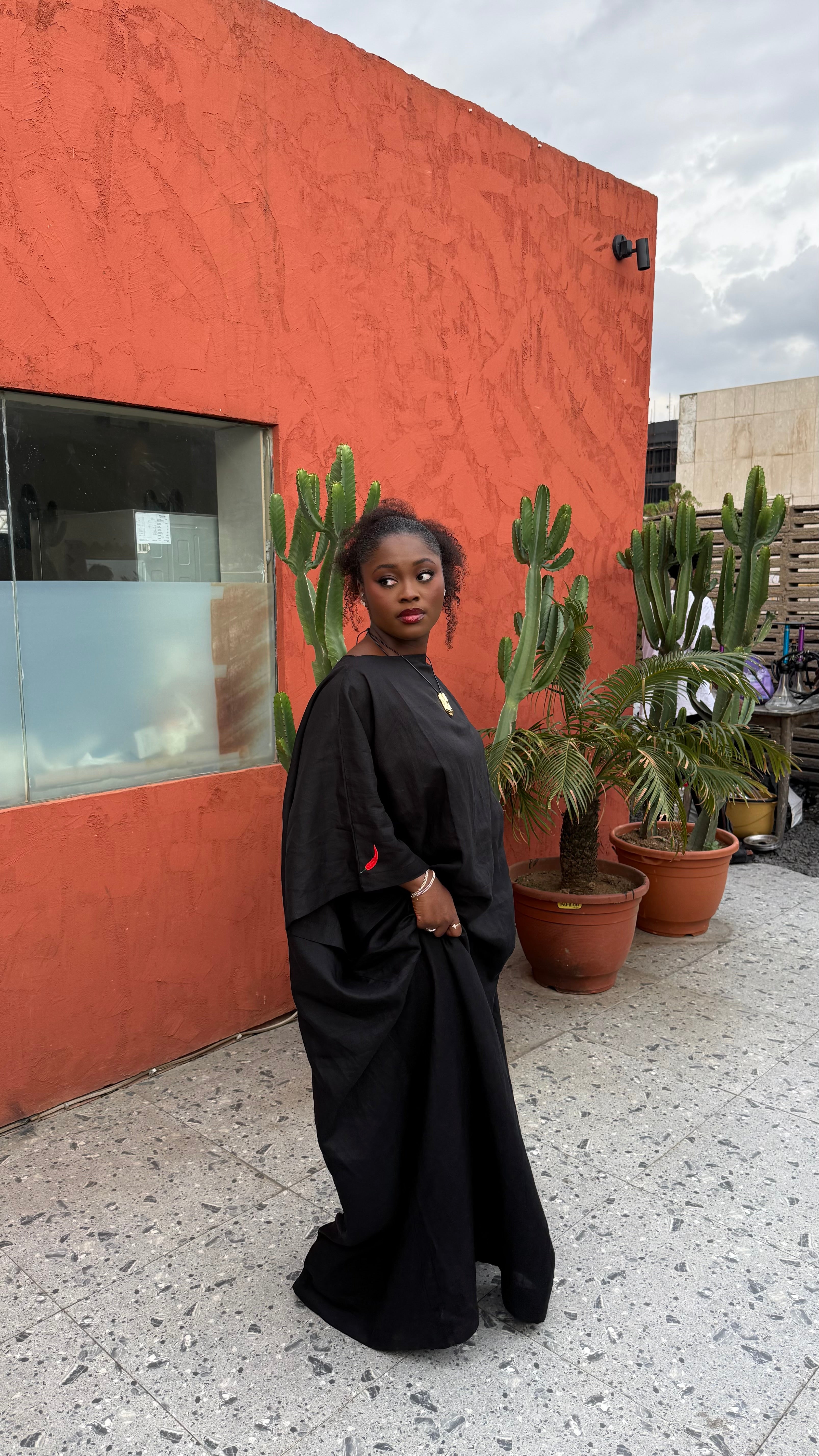 Black Chill-i Kaftan (double chilli symbol)